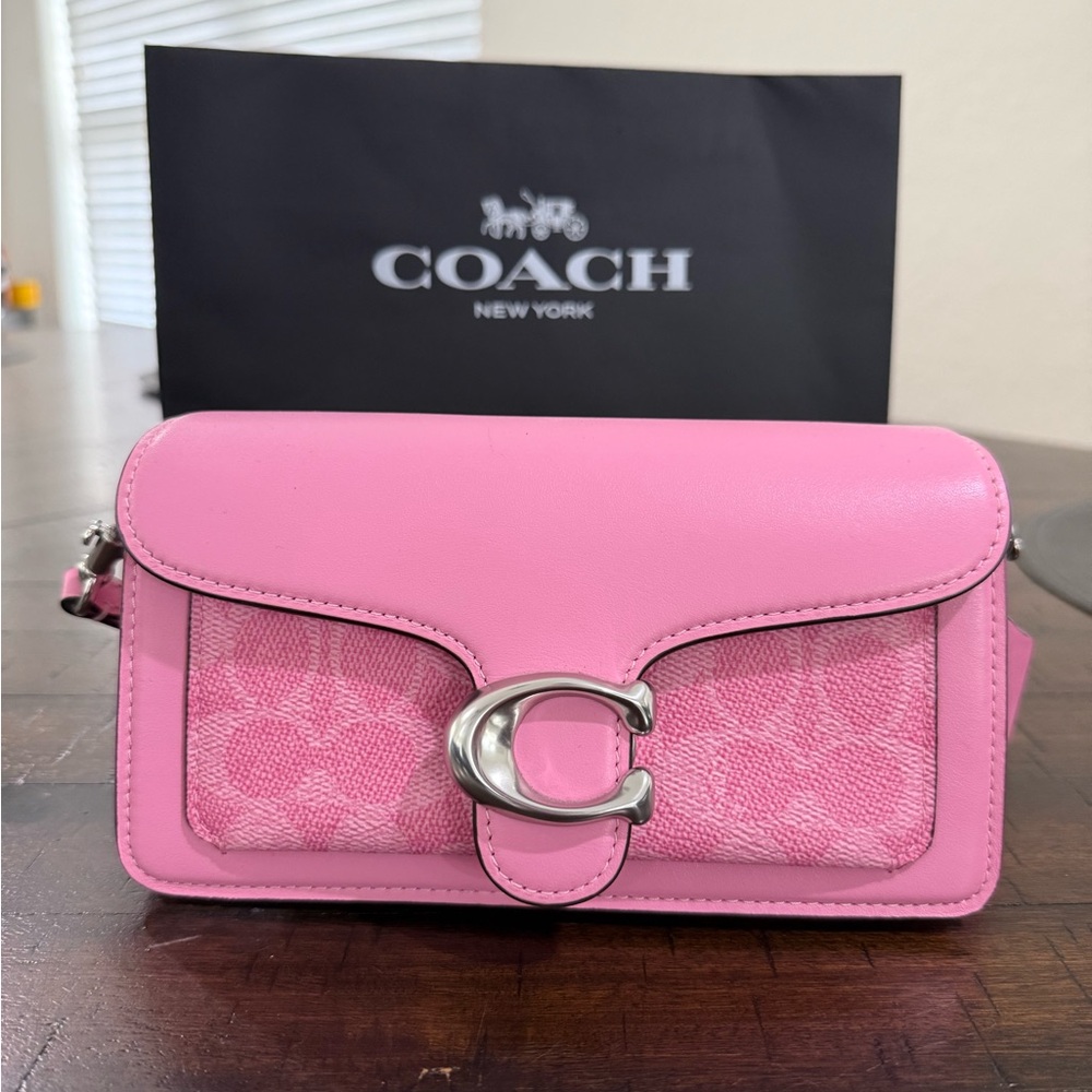 COACH 2-Way Shoulder Bag Pink Signature 【公式通販】